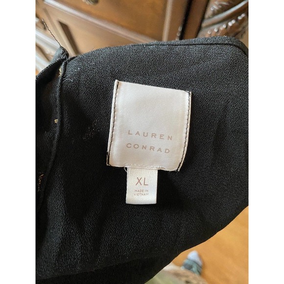 Lauren Conrad Black Cold Shoulder Long Sleeve Top with Bees Size XL - Picture 4 of 5